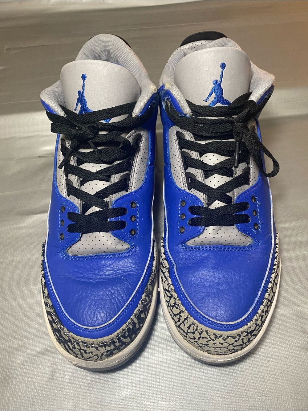 Jordan Air Jordan 3 Retro Varsity Royal CT8532-400 Men’s Mid Top Sneakers
